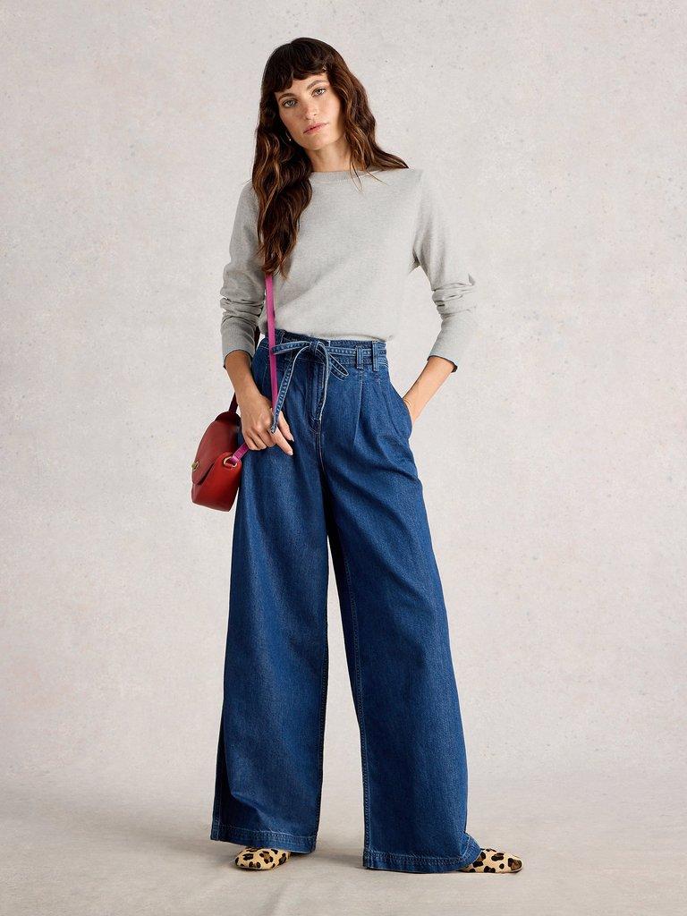 KATIE LONG SLEEVE JUMPER in MID GREY - MODEL FRONT