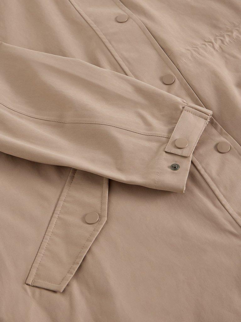 Beth Waterproof Coat in LGT NAT - FLAT DETAIL