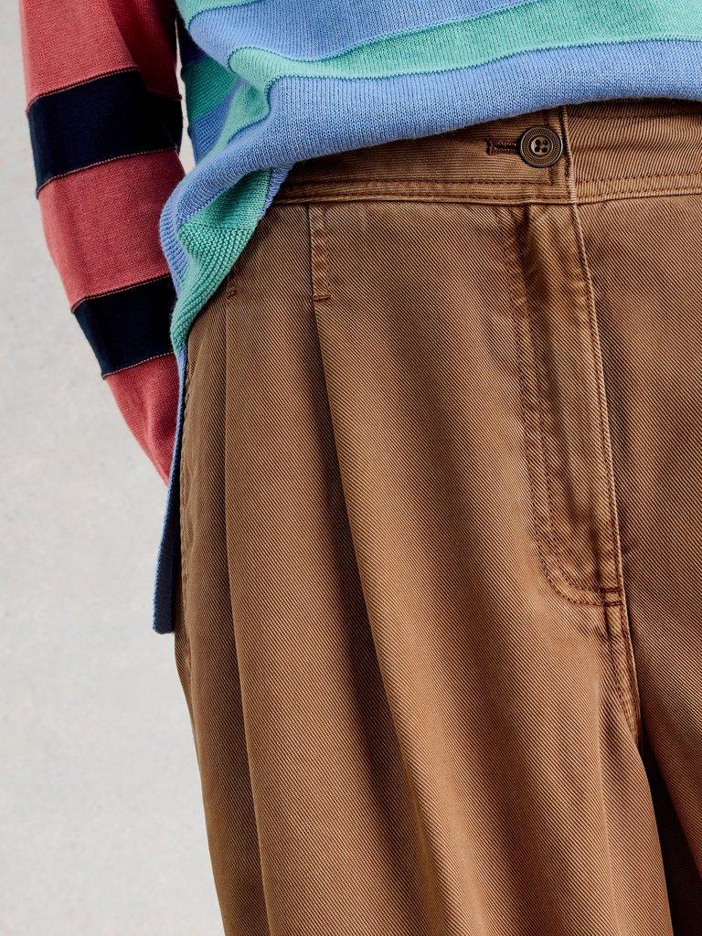 Sasha Full Length Wide Leg Trouser in MID TAN - MODEL DETAIL