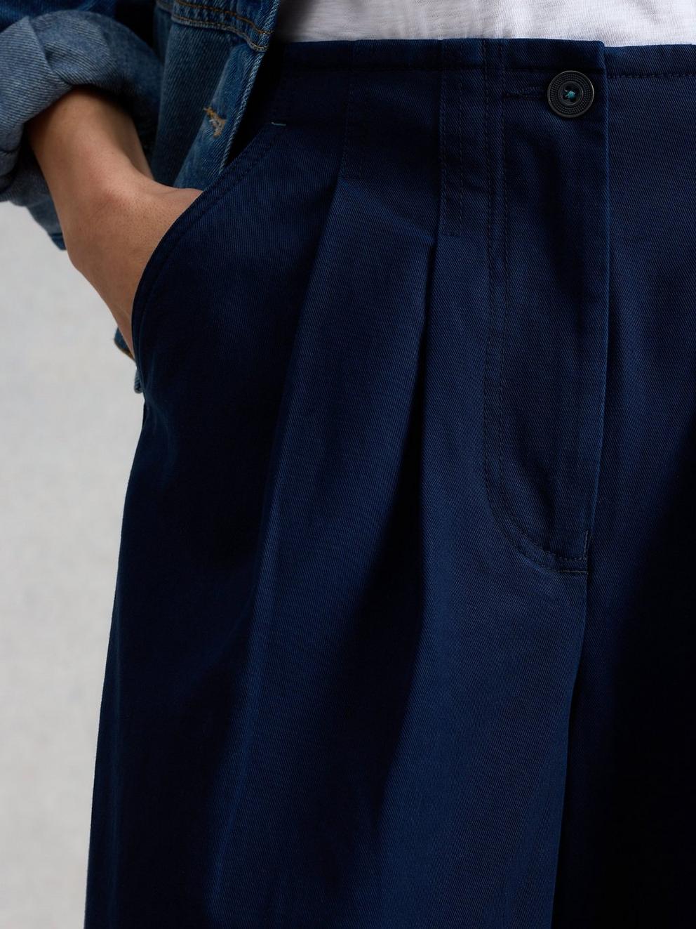 Clara Wide Leg Trouser in DARK NAVY - MODEL DETAIL