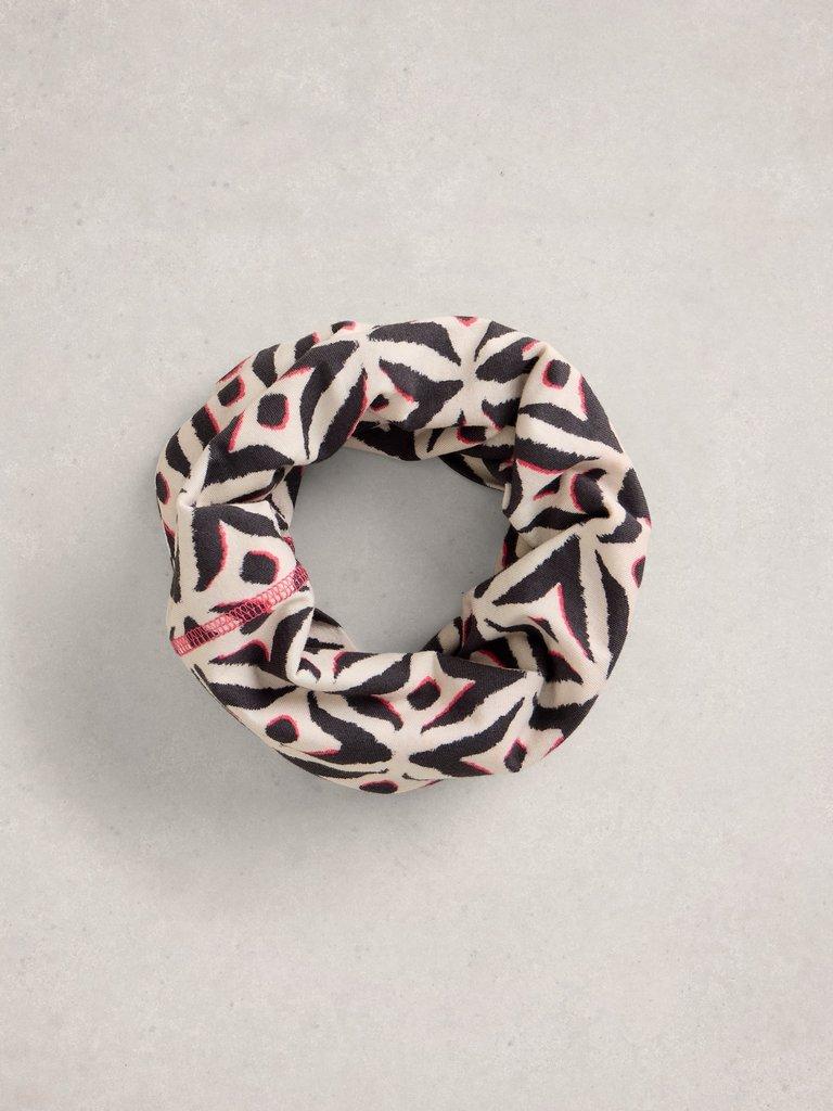 Versatile Neck Jersey Roll in NAT PR - LIFESTYLE