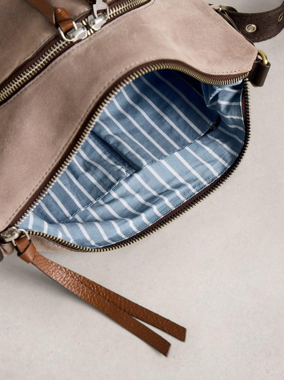 Hollie Crossbody Bag in LGT NAT - FLAT DETAIL