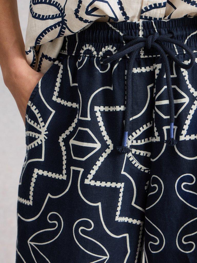 Ally Linen Wide Leg Trouser in NAVY PR - MODEL DETAIL