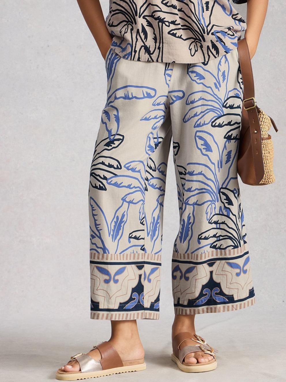 Shelly Linen Crop Blend Culotte in IVORY PR - MODEL DETAIL