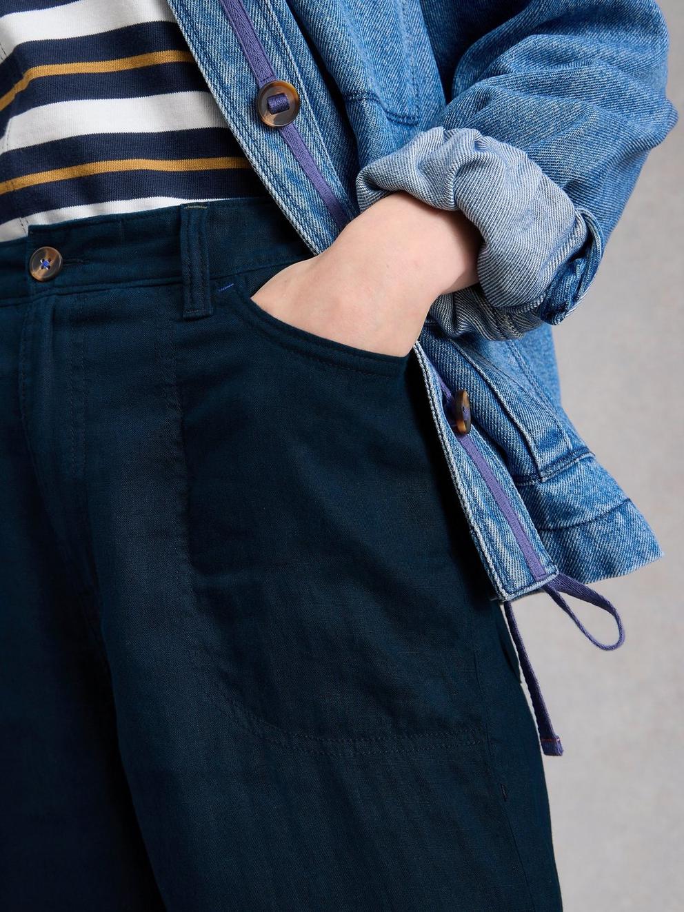 Tia Linen Wide Leg Crop in DARK NAVY - MODEL DETAIL