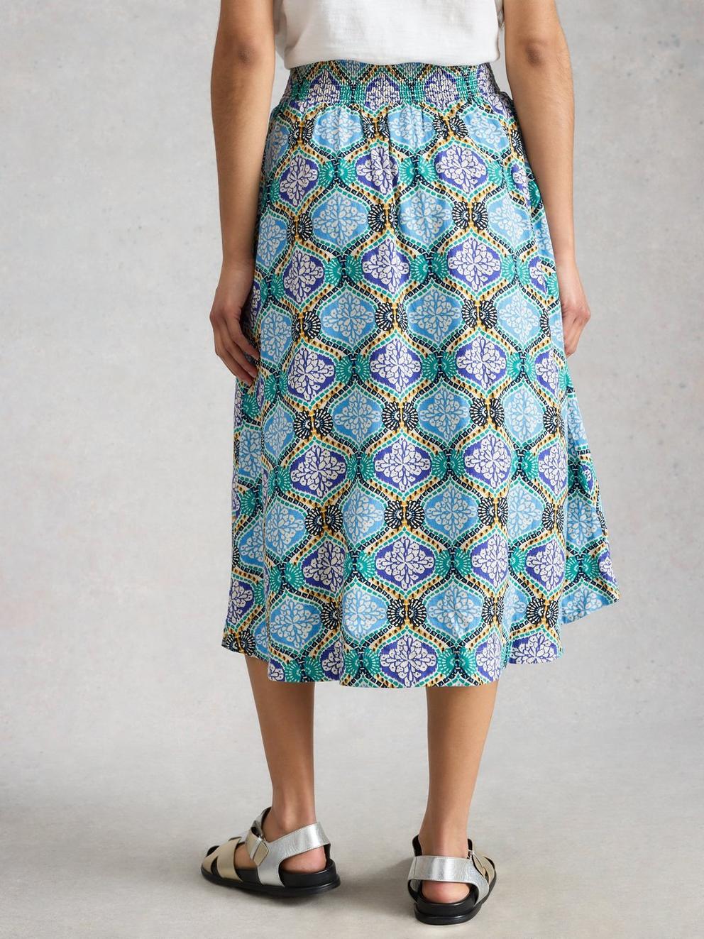 Shelly Linen Blend Midi Skirt in BLUE MLT - MODEL BACK