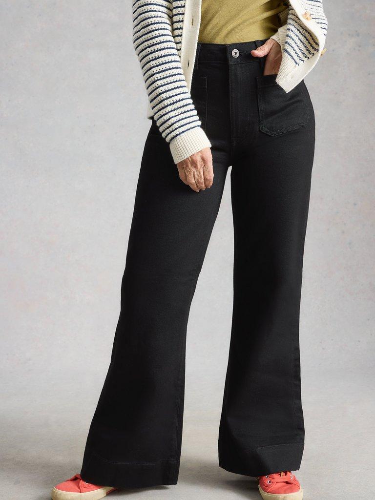 Frankie Flare Jeans in PURE BLK - LIFESTYLE