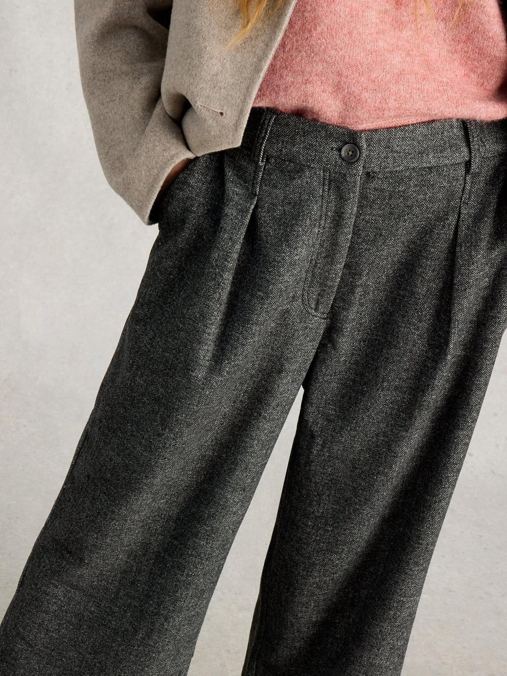 Belle Tweedy Wide Leg Crop in GREY MLT - MODEL DETAIL