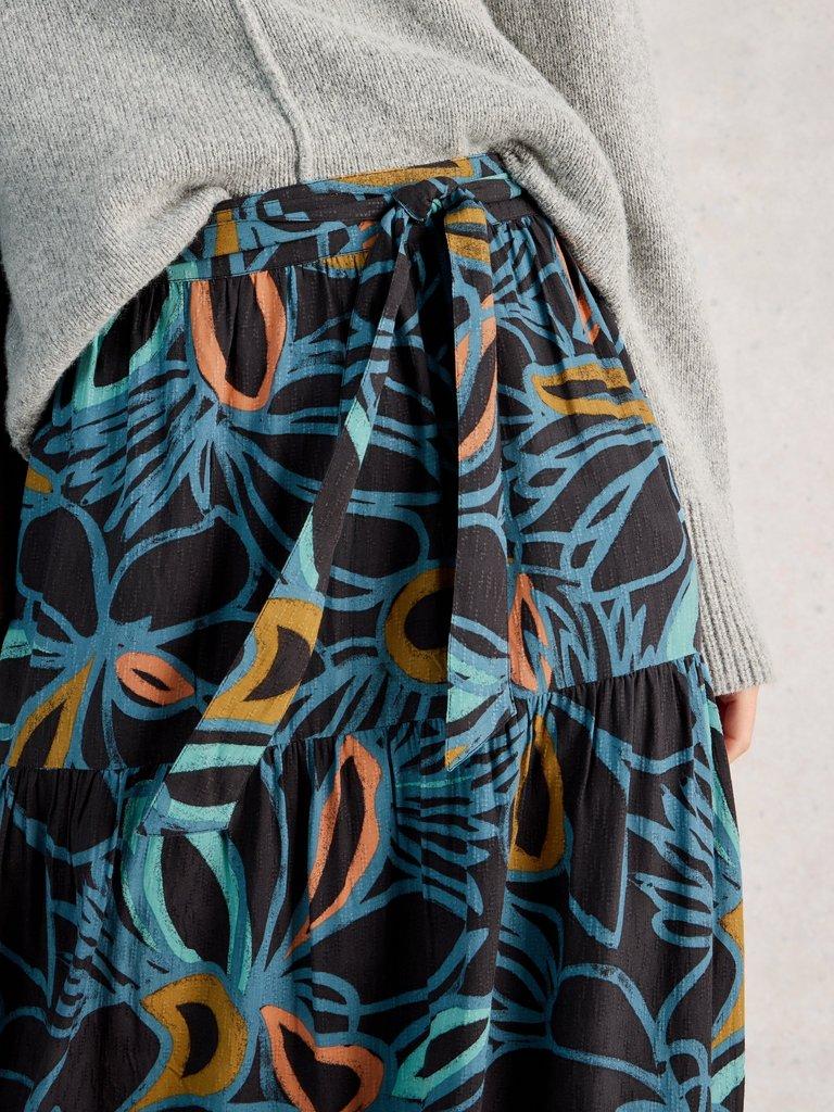 Lotus Print Maxi Skirt in BLK MLT - MODEL DETAIL