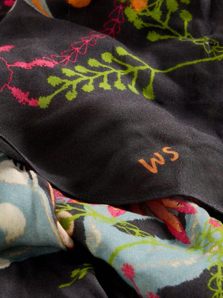 Emma Square Printed Scarf in NAT PR - FLAT DETAIL