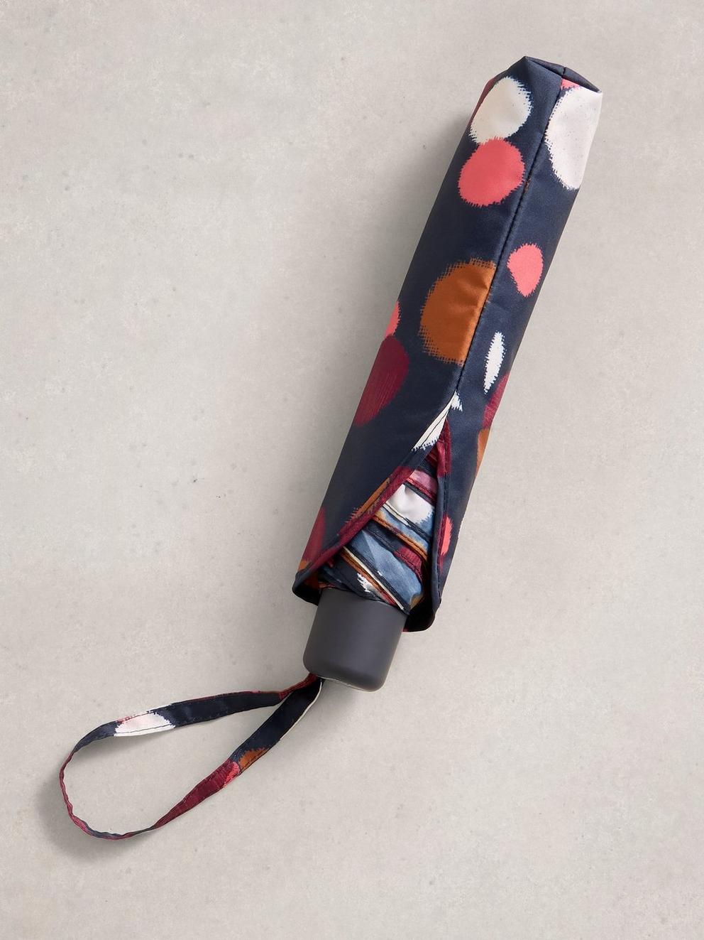 Umbrella in NAVY MULTI - LIFESTYLE