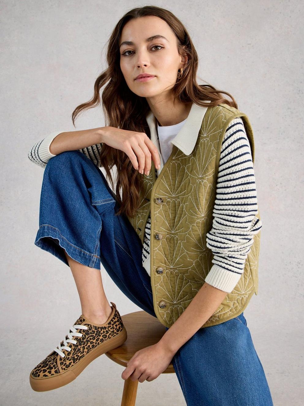 Ayra Quilted Gilet in GREEN MLT - LIFESTYLE