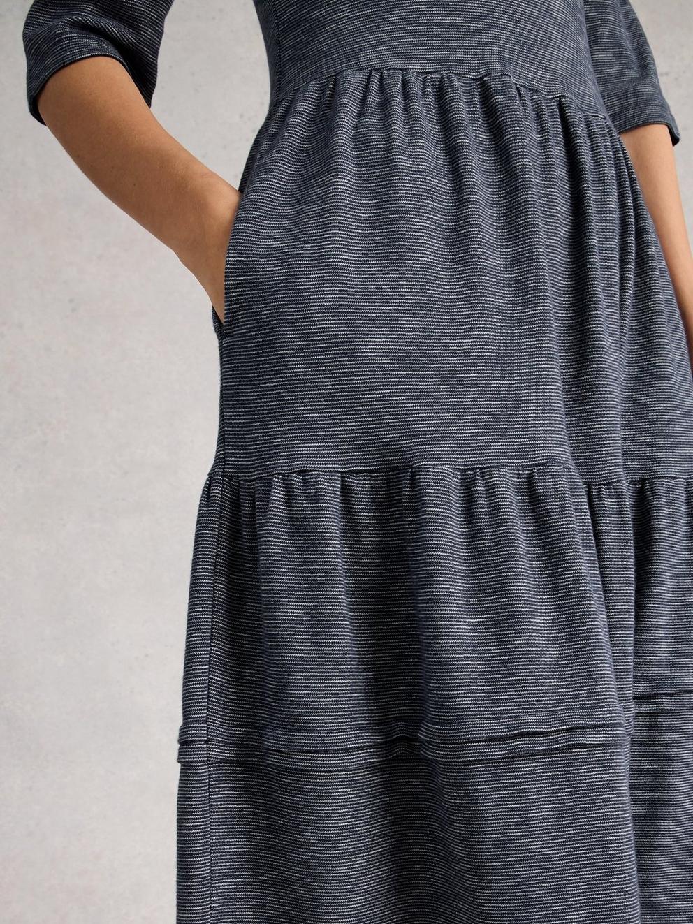 Vera Jersey Dress in NAVY MULTI - MODEL DETAIL