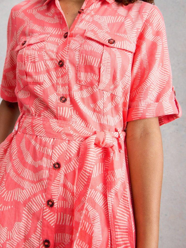 Tiff Linen Blend Shirt Midi Dress in CORAL MLT - MODEL DETAIL