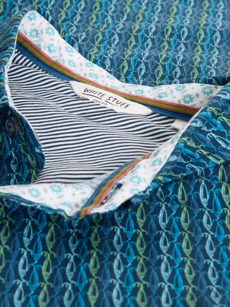 Salcombe SS Fish Print Shirt in NAVY PR - FLAT DETAIL