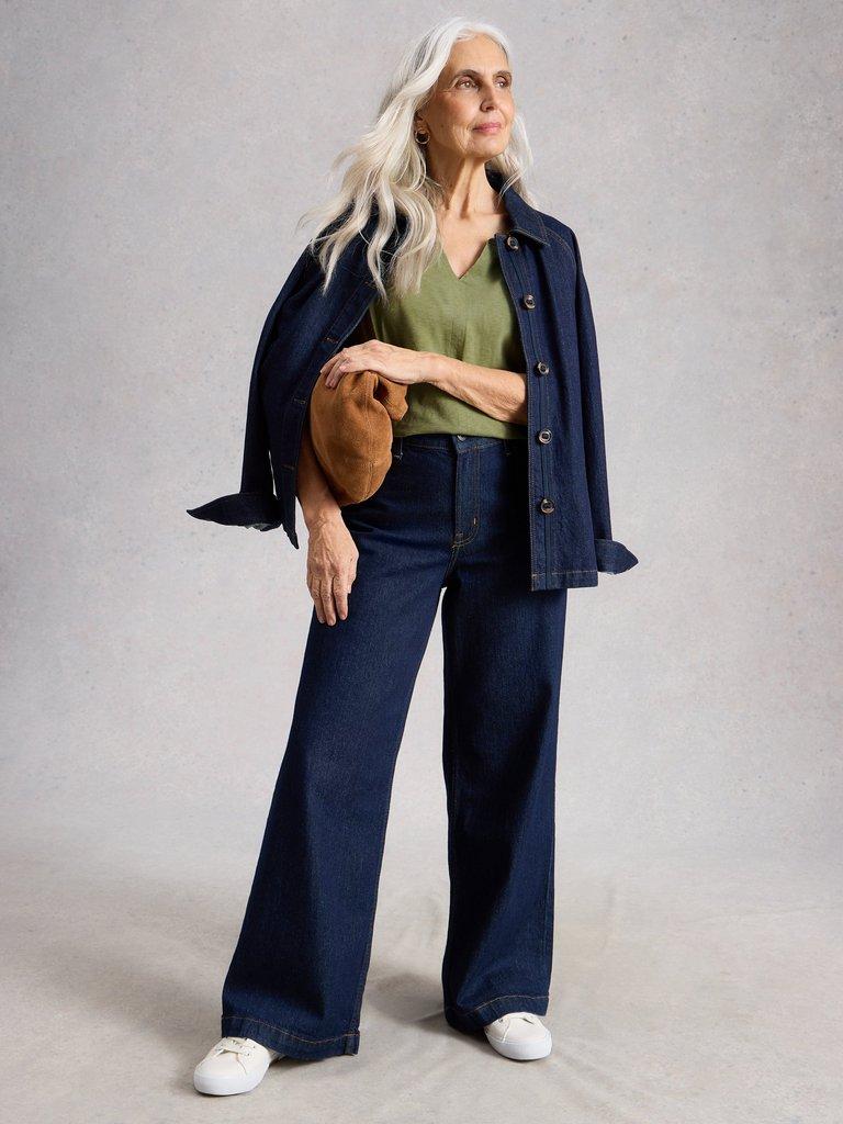 NELLY NOTCH NECK SHORT SLEEVE T-SHIRT in BRT GREEN - MODEL FRONT