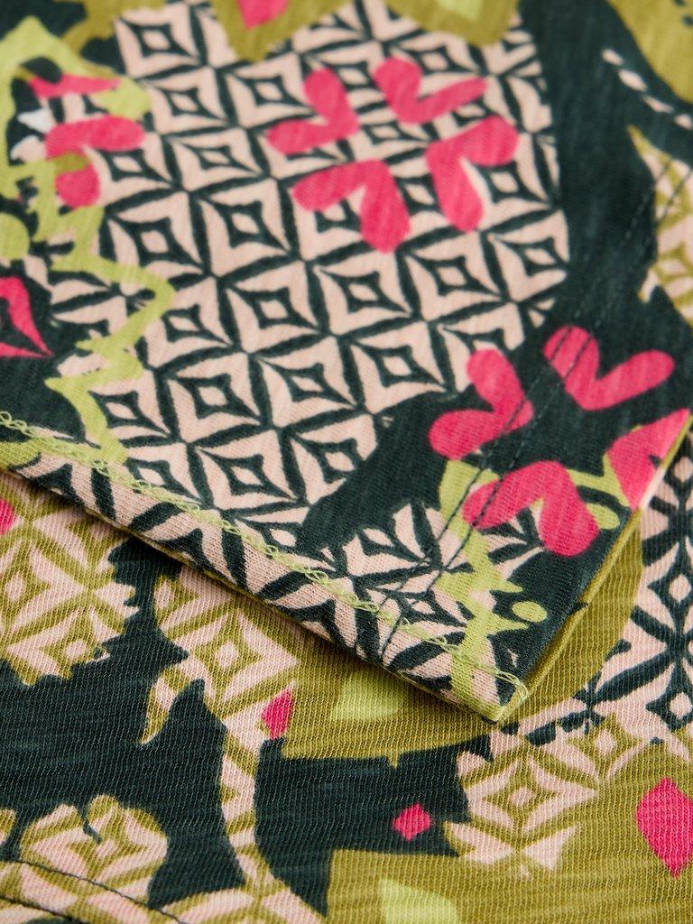 NELLY NOTCH NECK SHORT SLEEVE T-SHIRT in GREEN PR - FLAT DETAIL