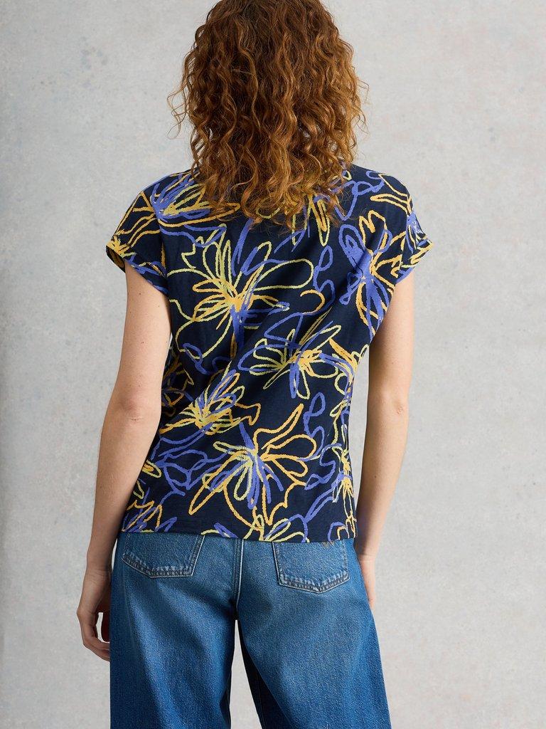 NELLY NOTCH NECK SHORT SLEEVE T-SHIRT in NAVY PR - MODEL BACK