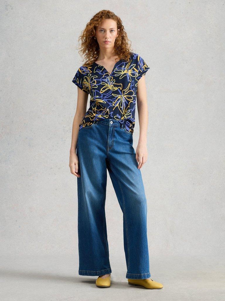 NELLY NOTCH NECK SHORT SLEEVE T-SHIRT in NAVY PR - MODEL FRONT