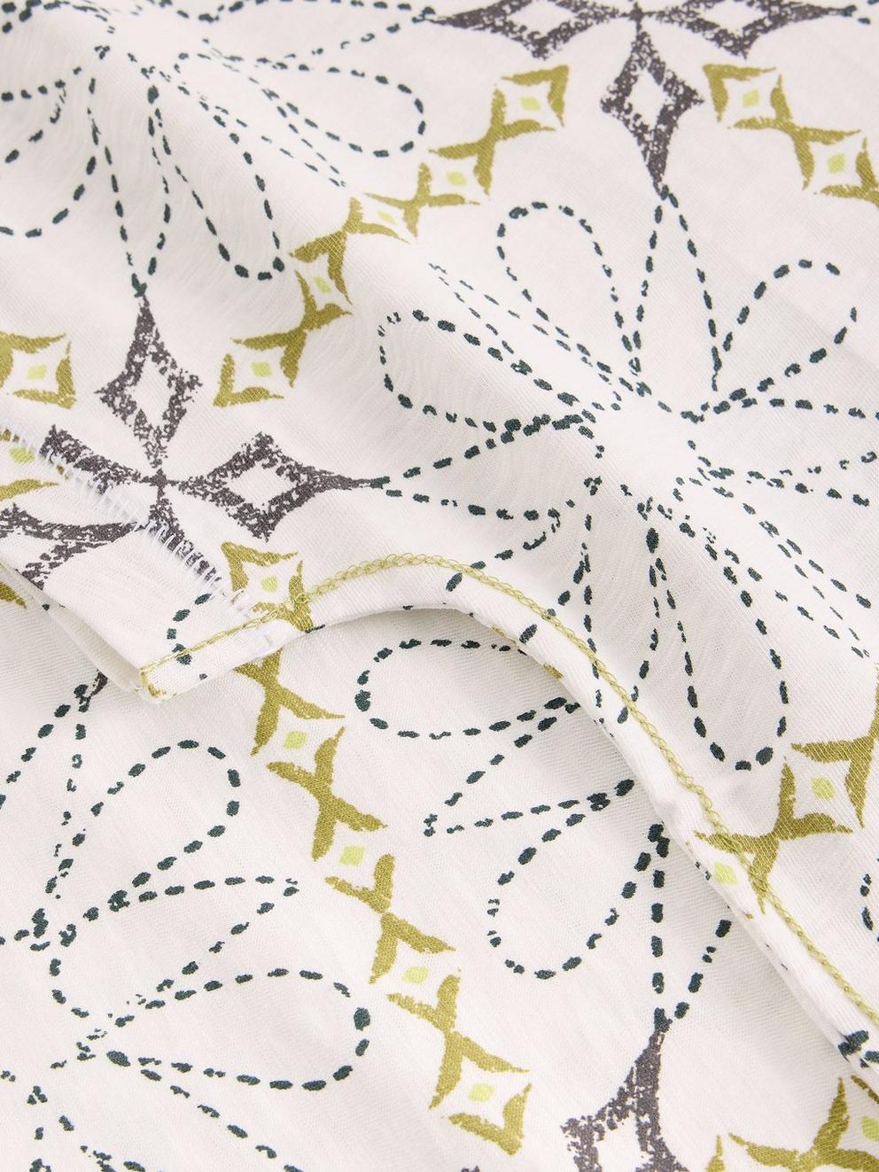 NELLY NOTCH NECK SHORT SLEEVE T-SHIRT in WHITE PR - FLAT DETAIL