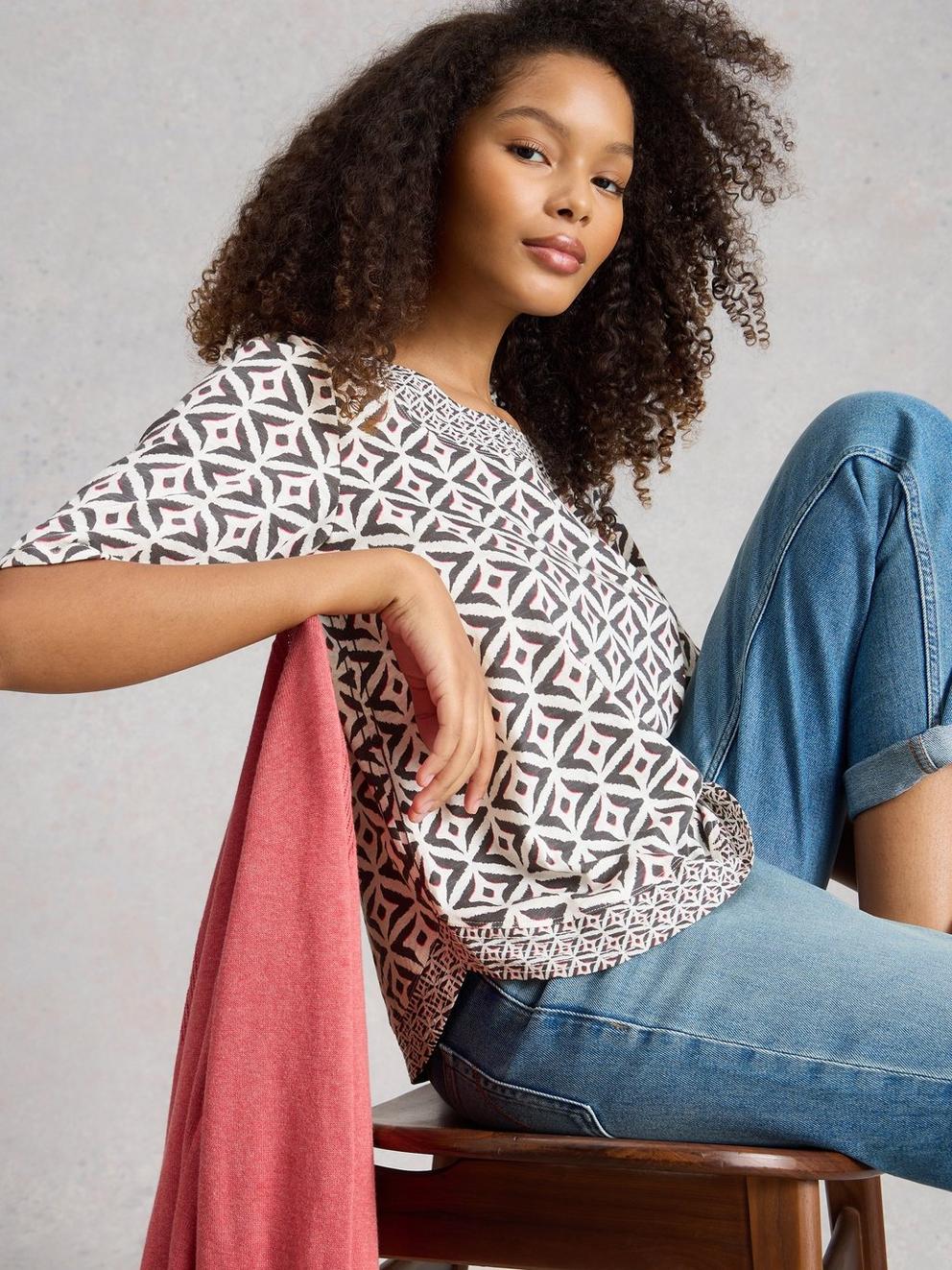 WEAVER JERSEY CREW NECK TEE in IVORY PR - LIFESTYLE