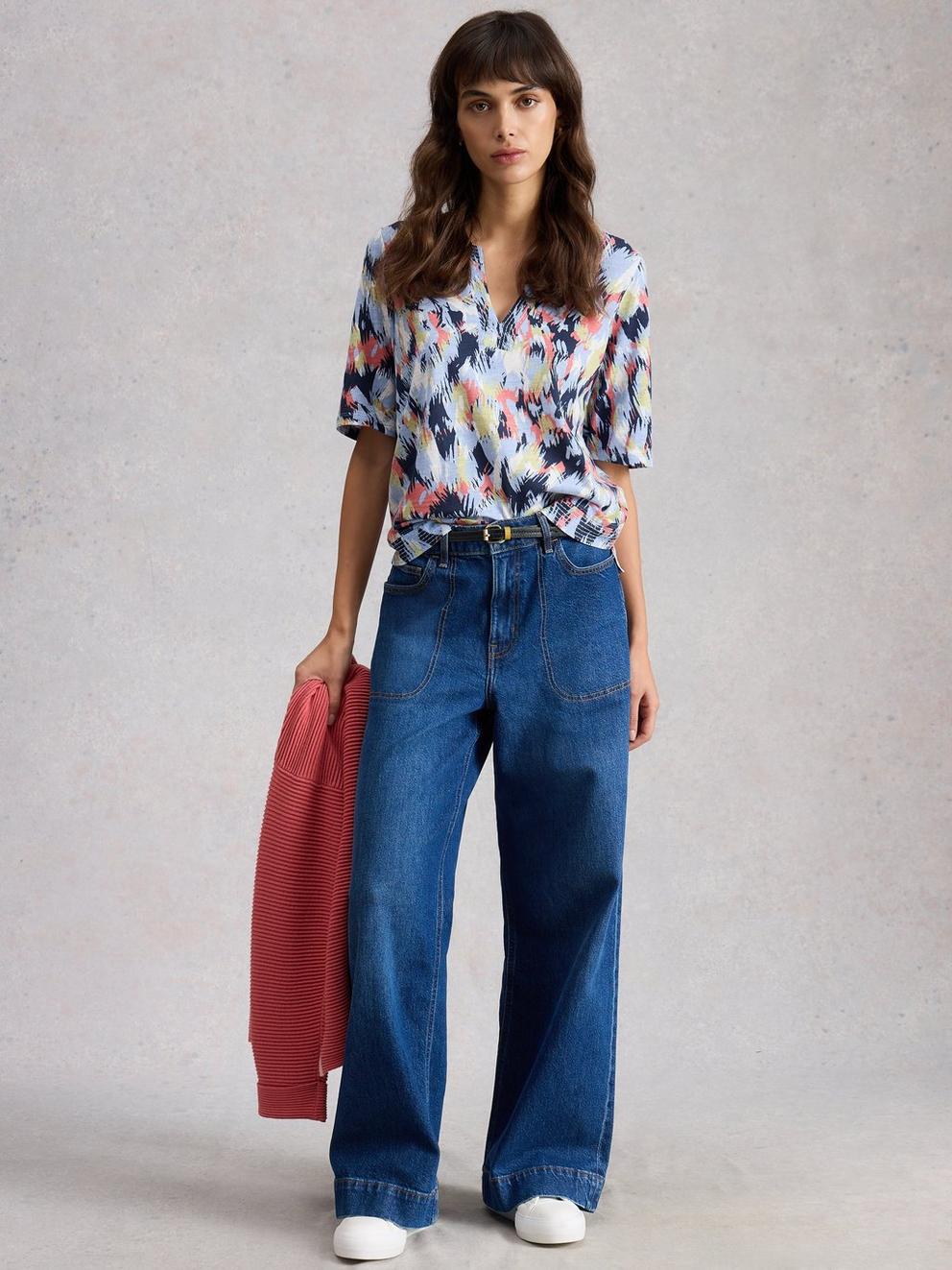 WEAVER NOTCH NECK SHORT SLEEVE TEE in BLUE MLT - MODEL FRONT