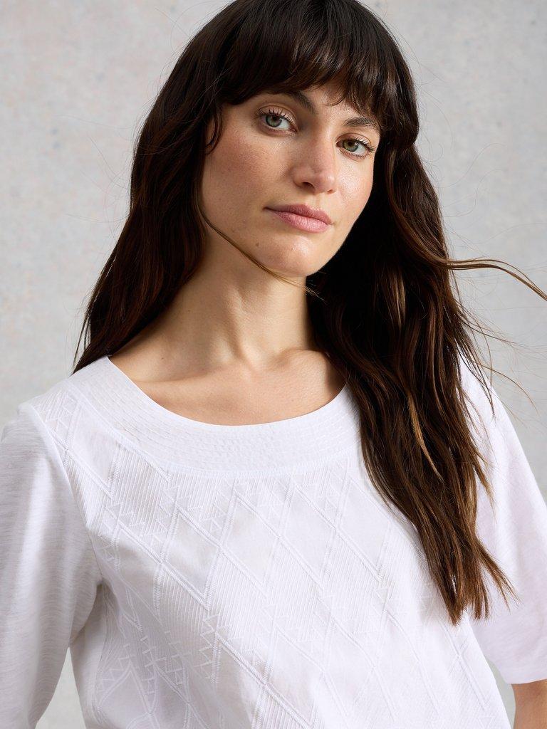WEAVER BRODERIE TEE in BRIL WHITE - LIFESTYLE