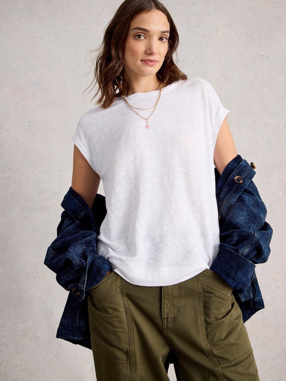 ROWAN LINEN TEE in BRIL WHITE - LIFESTYLE