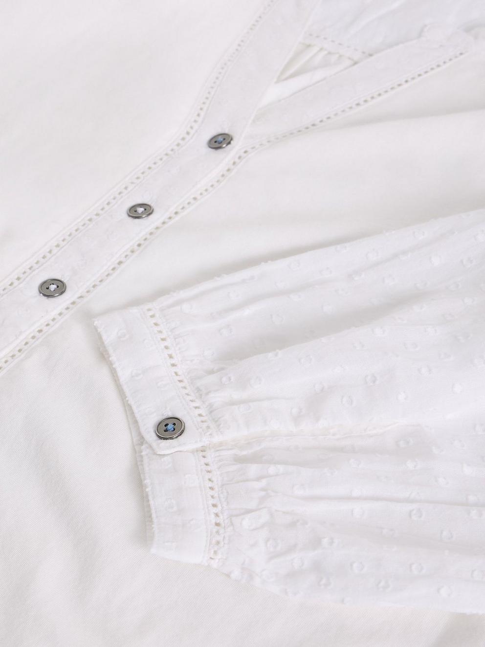 DAISY DOBBY MIX TOP in BRIL WHITE - FLAT DETAIL