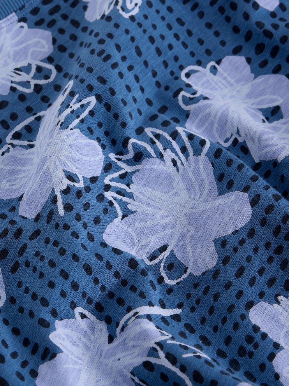 CLARA CREW NECK SHORT SLEEVE TEE in NAVY MULTI - FLAT DETAIL