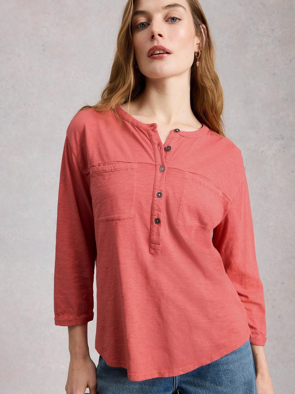 BETH 34 SLEEVE SHIRT in MID PINK - MODEL DETAIL
