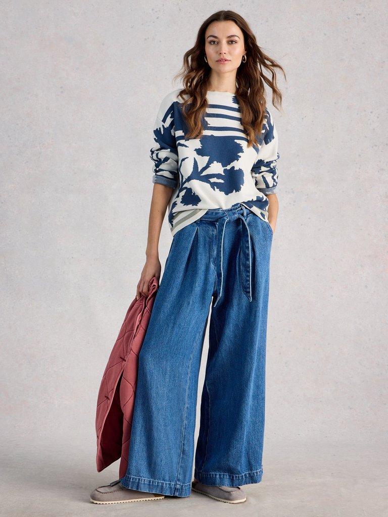 FABIA FLORAL JUMPER in IVORY MLT - MODEL FRONT