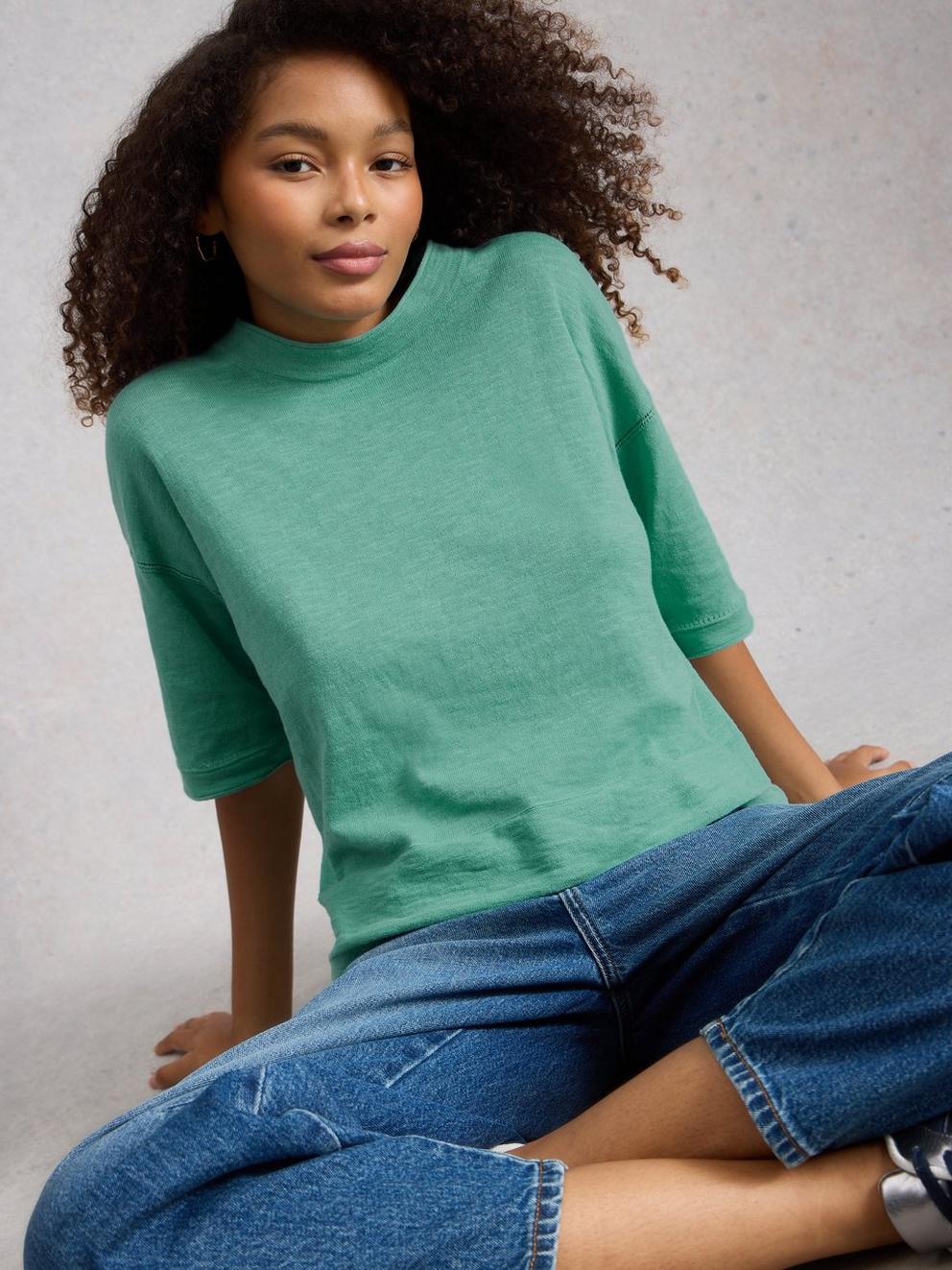 KATE LINEN TOP in MID TEAL - LIFESTYLE
