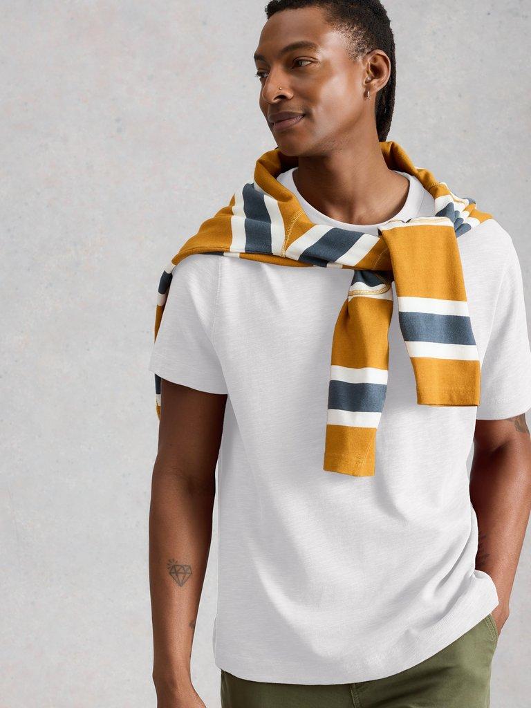 Harrington Relaxed Tee in BRIL WHITE - LIFESTYLE