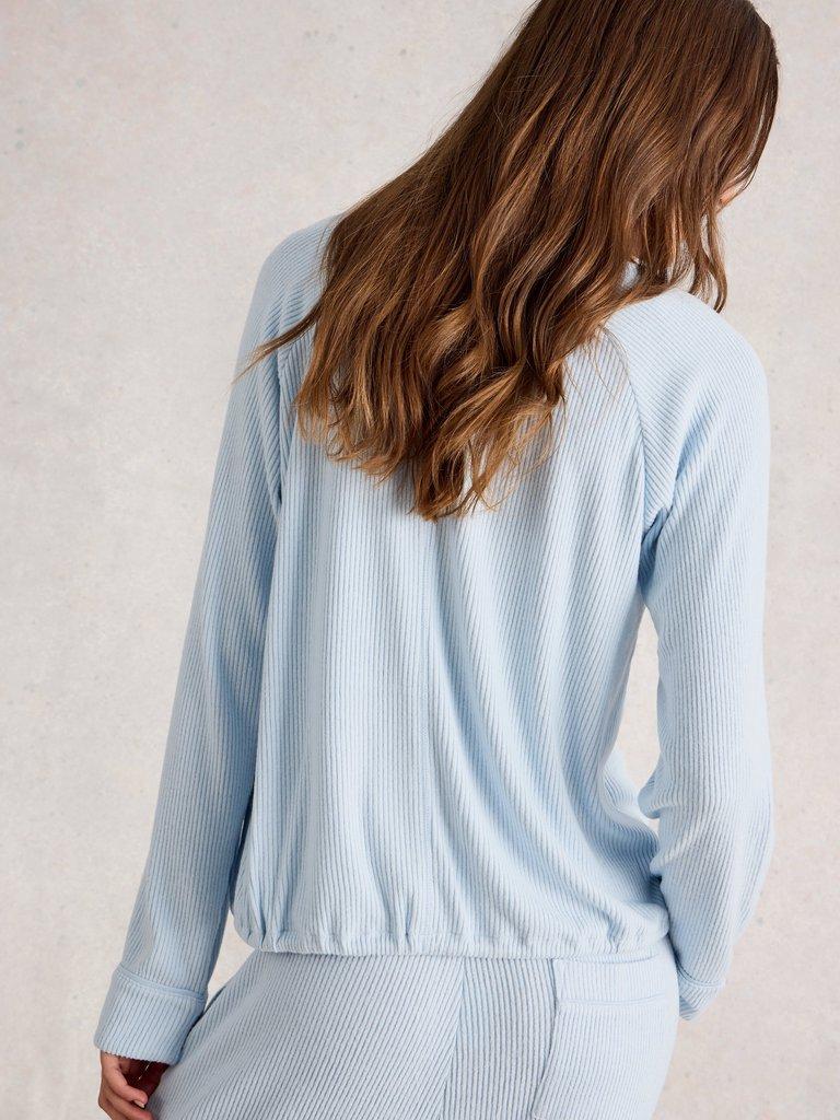 COSY JERSEY RIB TOP in LGT BLUE - MODEL BACK
