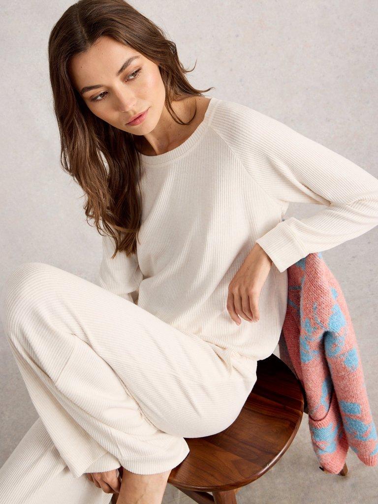 COSY JERSEY RIB TOP in PALE IVORY - MODEL DETAIL