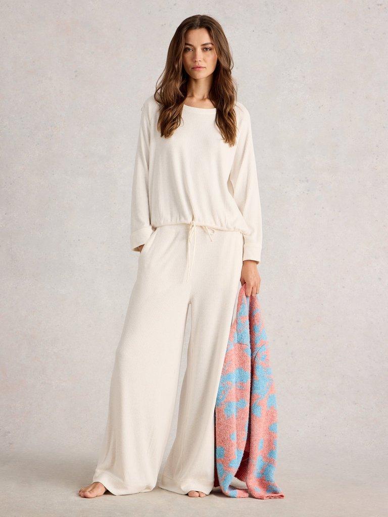 COSY JERSEY RIB TOP in PALE IVORY - MODEL FRONT