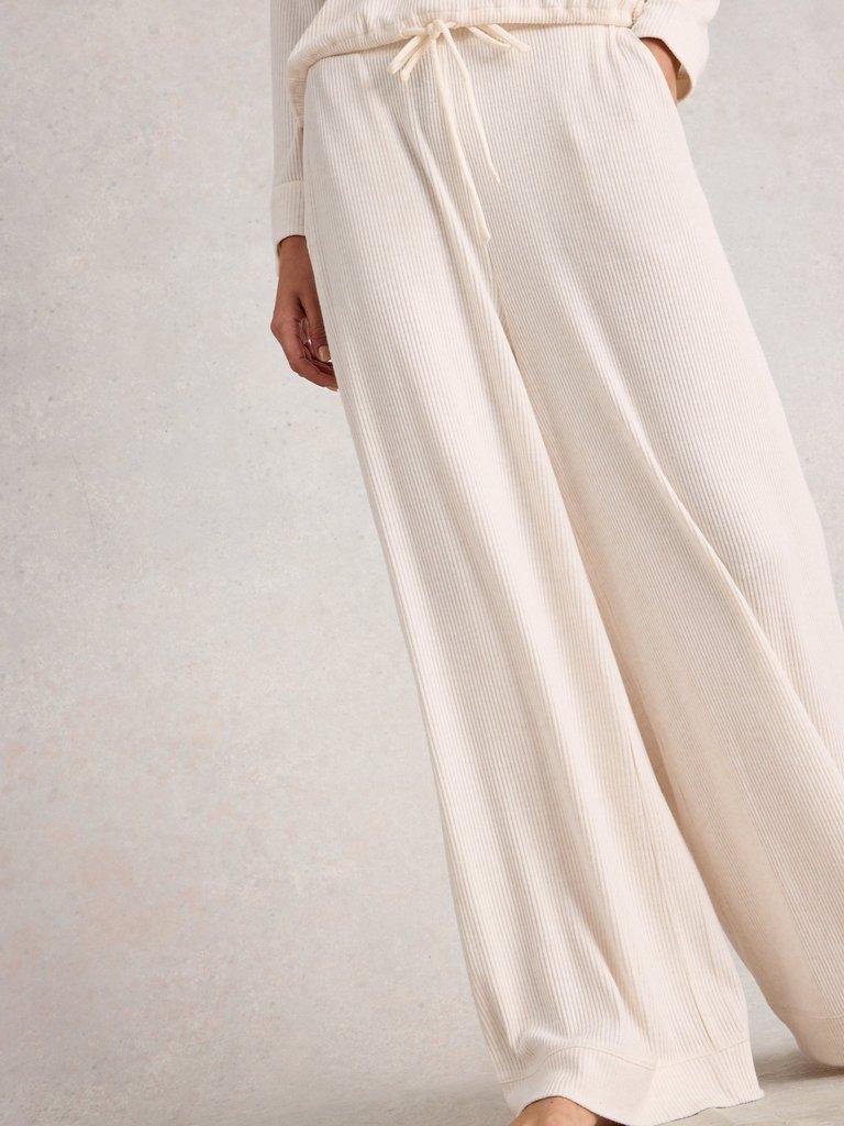 COSY JERSEY RIB BOTTOM in PALE IVORY - LIFESTYLE