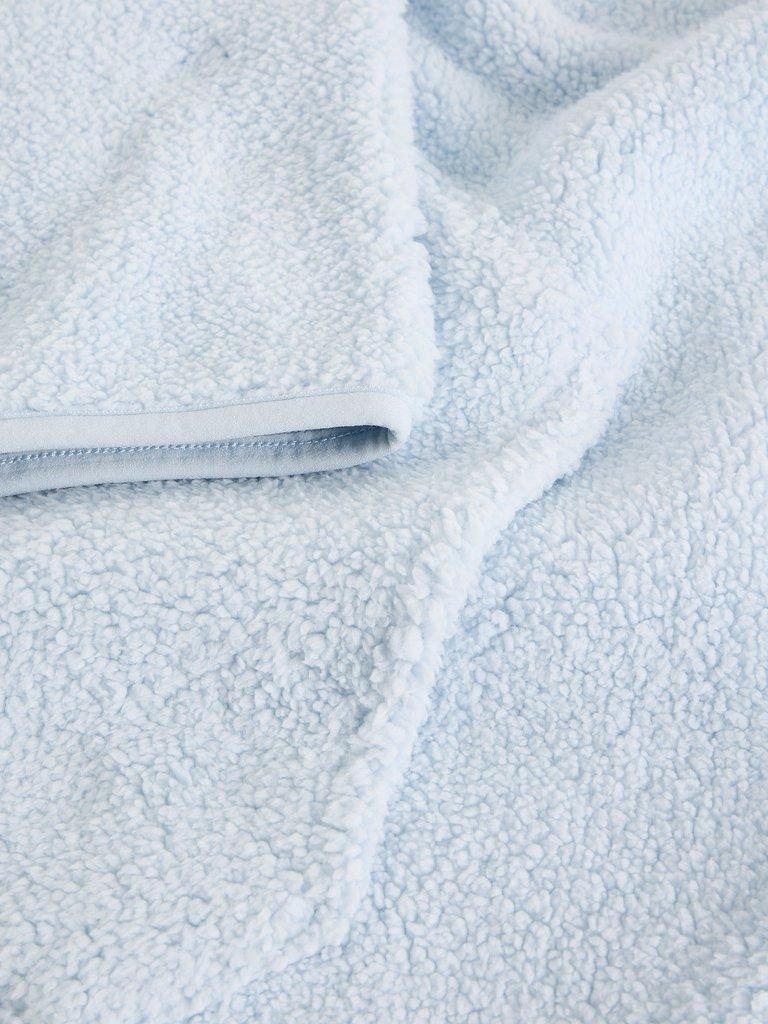 WREN HALF ZIP JUMPER in LGT BLUE - FLAT DETAIL