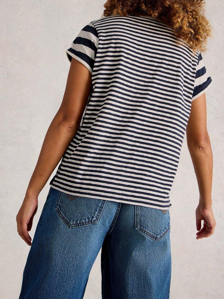 GINA TEE in NAVY MULTI - MODEL BACK