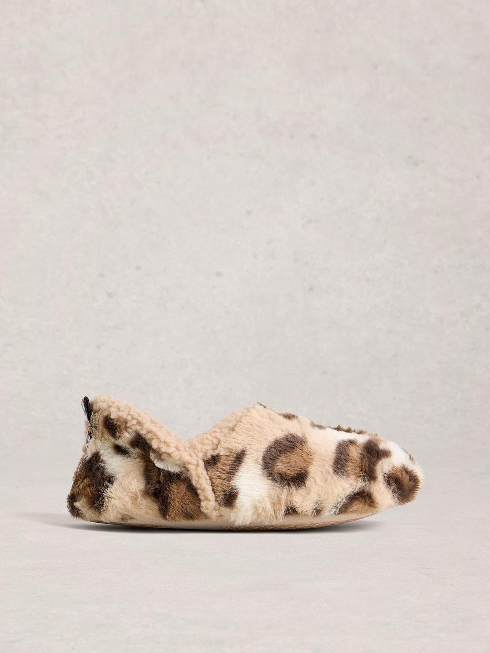Reya Slipper Closed Back in BROWN MLT - LIFESTYLE