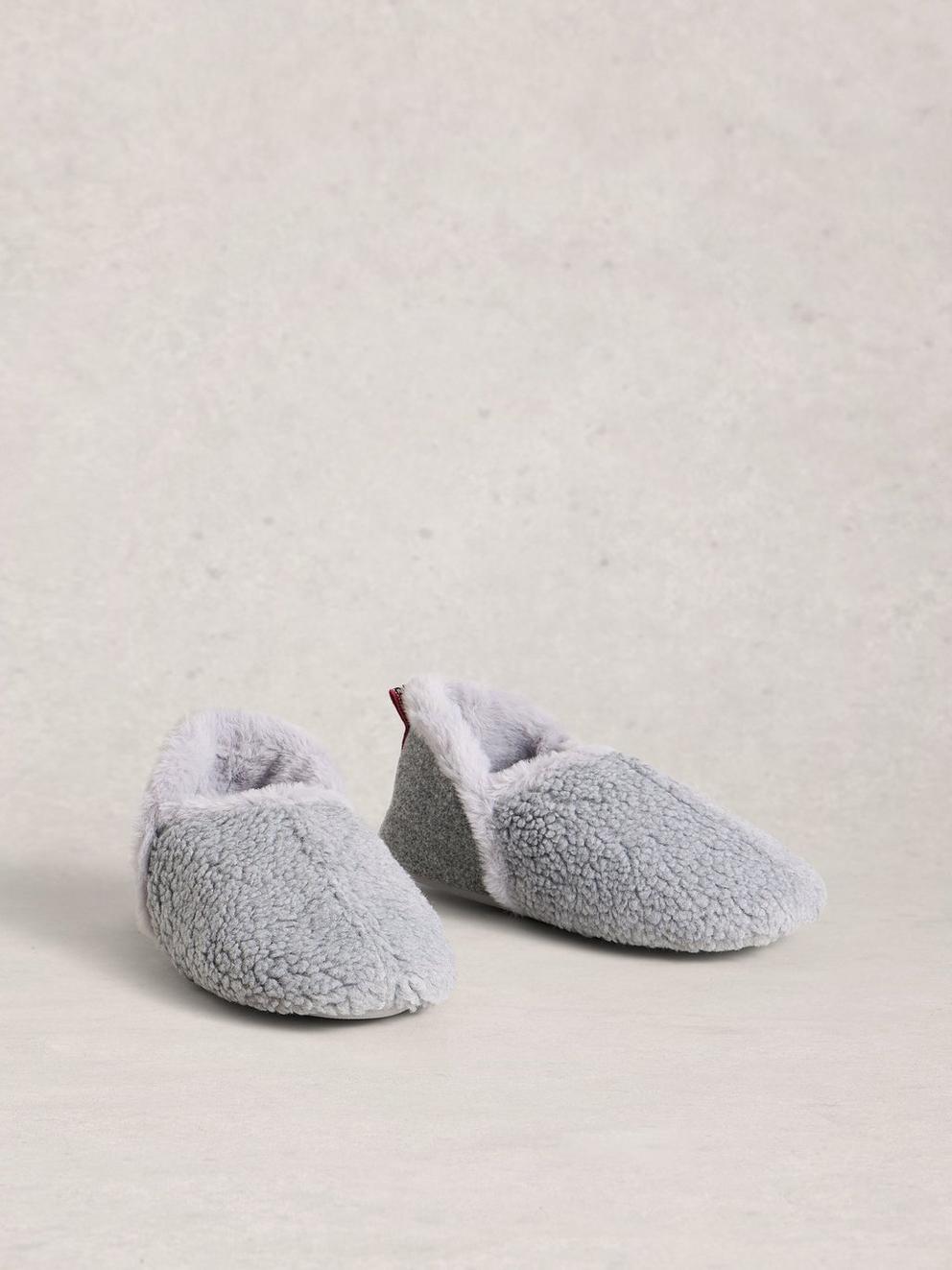 Reya Slipper Closed Back in LGT GREY - FLAT FRONT