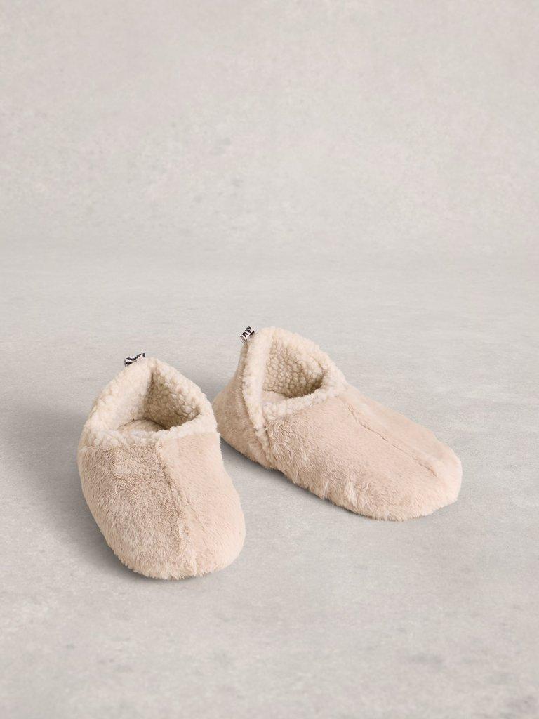 Reya Slipper Closed Back in LGT NAT - FLAT FRONT