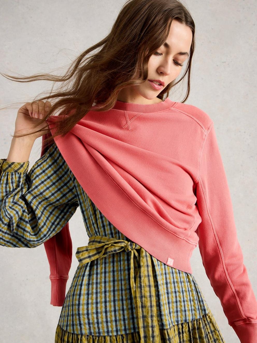 DAYDREAMER SWEAT in DUS PINK - LIFESTYLE