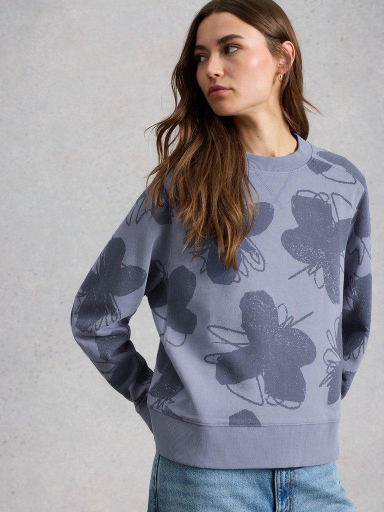DAYDREAMER PRINTED SWEAT in BLUE PR - MODEL DETAIL
