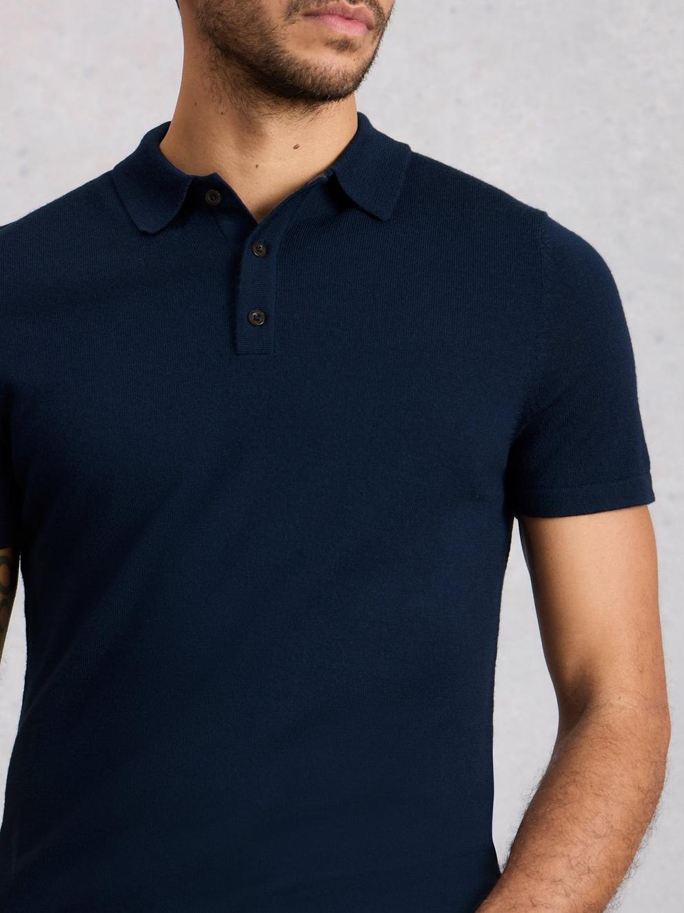 Newport Merino Polo SS in DARK NAVY - MODEL DETAIL