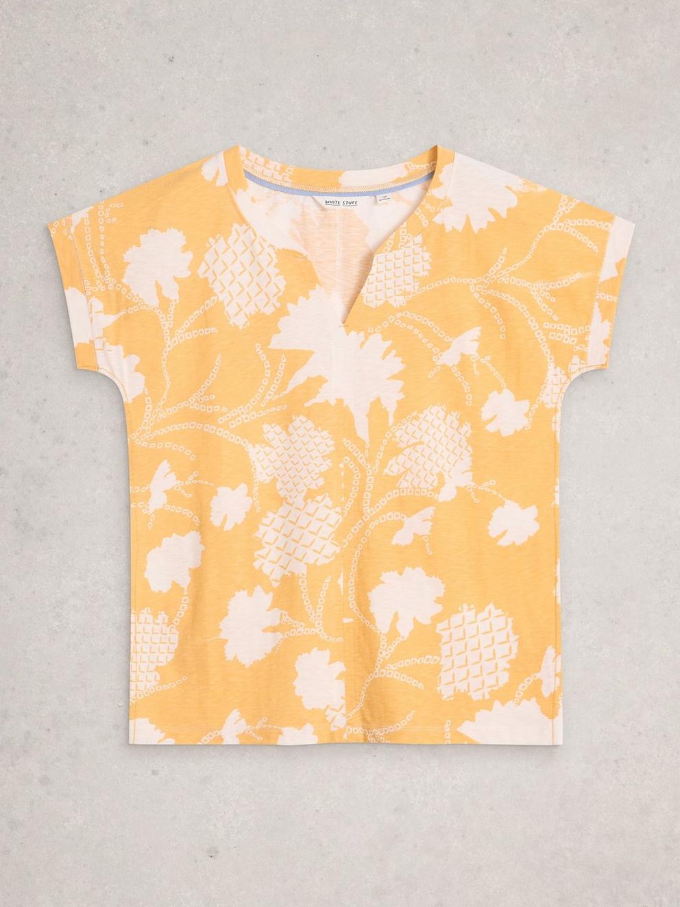 NELLY NOTCH NECK PRINT T-SHIRT in YELLOW PR - FLAT FRONT