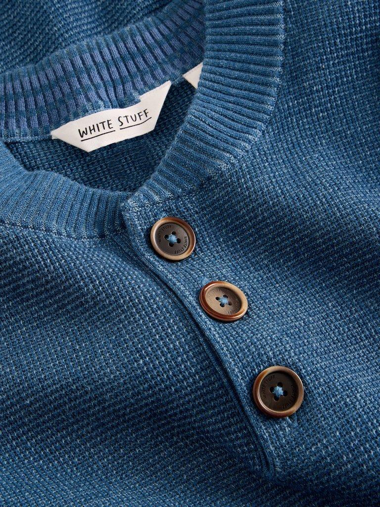 Attadale Henley Jumper in INDIGO BLE - FLAT DETAIL
