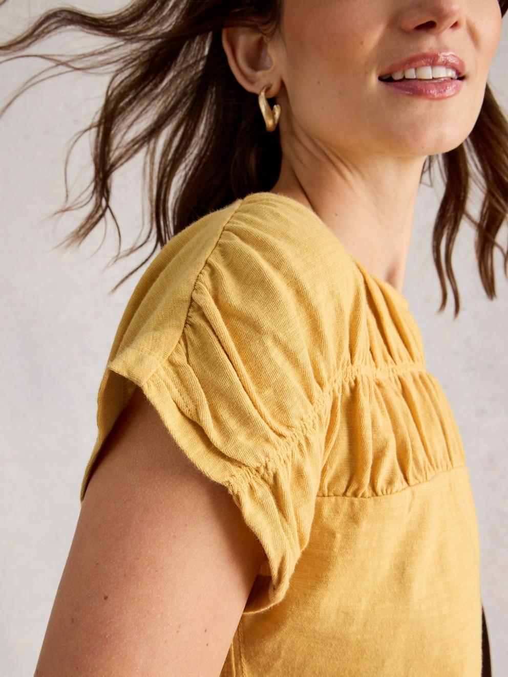 RACHEL RUCHED TEE in LGT YELLOW - LIFESTYLE
