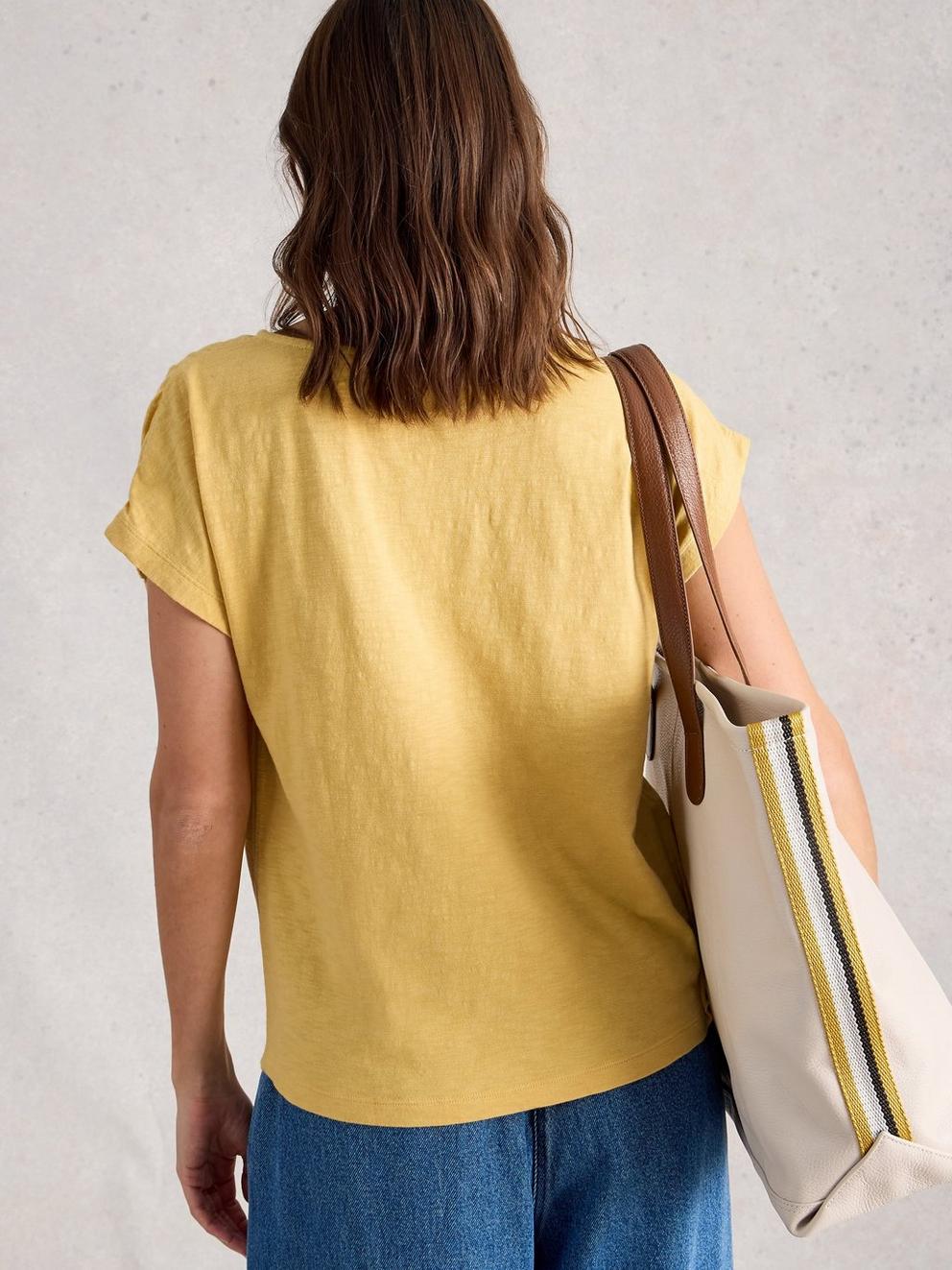 RACHEL RUCHED TEE in LGT YELLOW - MODEL BACK